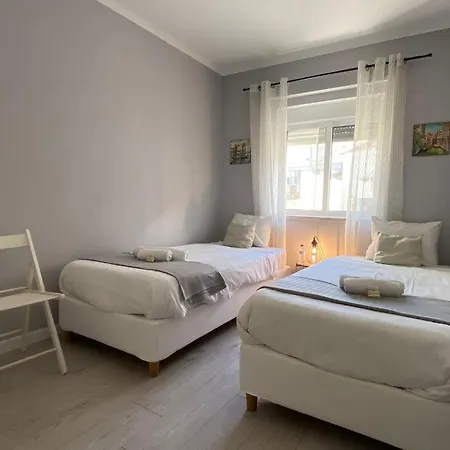 Piedade With Terrace * Almada